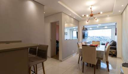 Aconchegante apartamento tipo para venda com 2 quartos, sendo 1 suíte, 65m²