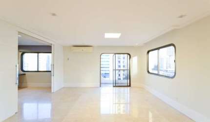 Atraente apartamento tipo para venda com 4 quartos, sendo 4 suítes, 301m²