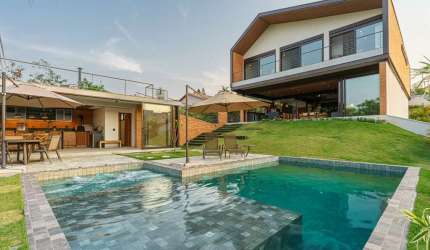 Casa no condomínio Residencial Recanto Das Palmas para venda com 4 quartos, sendo 4 suítes, 622m²
