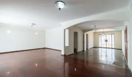 Aconchegante casa comercial para locação, 256m²