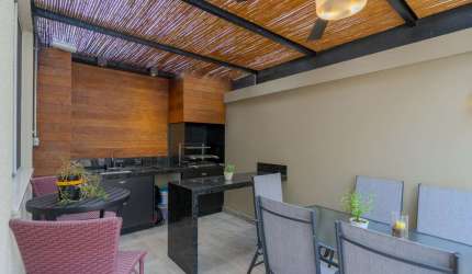 Casa no condomínio Residencial Pateo das Indaiás para venda com 3 quartos, sendo 3 suítes, 137m²