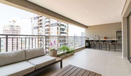 Versátil apartamento tipo para venda com 4 quartos, sendo 2 suítes, 154m²