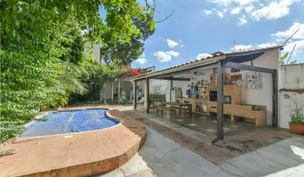Sensacional sobrado para venda com 5 quartos, sendo 3 suítes, 425m²