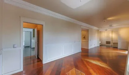 Confortável apartamento tipo para venda com 4 quartos, sendo 3 suítes, 188m²