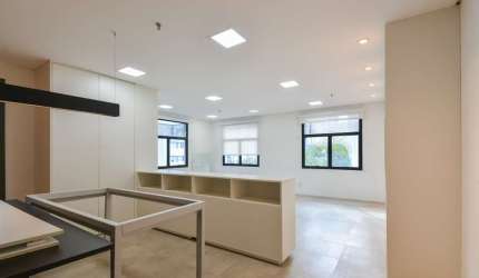 Deslumbrante conjunto comercial para venda, 42m²