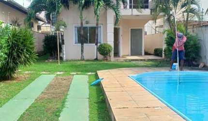 Vendo Linda Casa em Miragem - Rua Pública