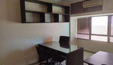 Vendo linda Sala Comercial - Condomínio André Guimarães
