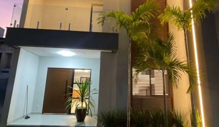 Vendo casa 4 suítes -Buraquinho
