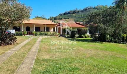 Fazenda a venda em Marechal Floriano  com rio na propriedade.