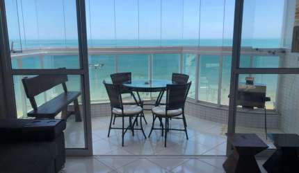 Apartamento Frente para o Mar - 03 Quartos com 01 Suítes