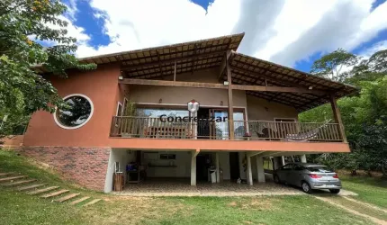 Imperdível oportunidade de adquirir casa de luxo em Guarapari-ES, no bairro Buenos Aires: 4 quartos, 3 suítes, 1 sala, 6 banheiros, 2 vagas, 300 m².