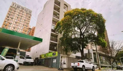 Apartamento com 3 dormitórios à venda, 77 m² por R$ 330.000,00 - Centro - Londrina/PR