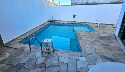 Casa com 3 dormitórios à venda, 156 m² por R$ 950.000,00 - Parque Jardim Europa - Bauru/SP