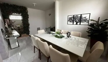 Casa com 3 dormitórios à venda, 300 m² por R$ 980.000 - Vila Souto - Bauru/SP