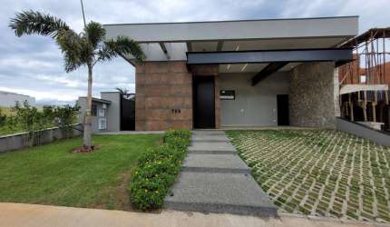 CASA A VENDA EM INDAIATUBA / SP