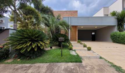 CASA A VENDA EM INDAIATUBA / SP