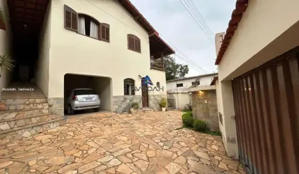 Casa para Venda em Brumadinho / MG no bairro Centro