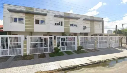 Duplex no Centro de Tramandaí com Frente Leste!