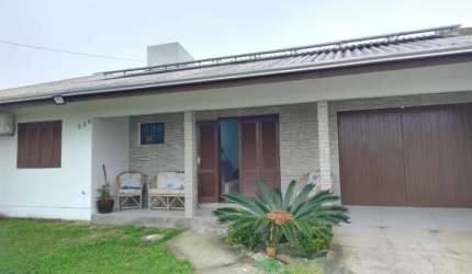 Casa a poucos metros do mar em Tramandaí