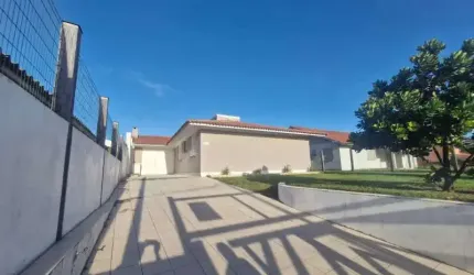Excelente Casa a Venda