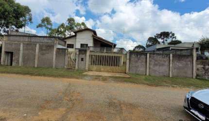 Casa com 3 dormitórios - 1 suíte - varanda e 4 vagas de garagem -  Vargem Grande Paulista