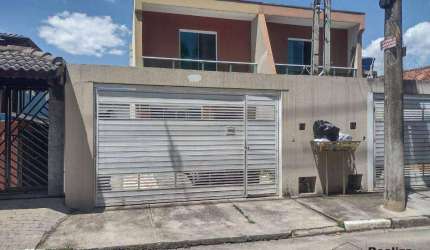 Sobrado Geminado Maravilhoso com Piscina – Oportunidade Única!