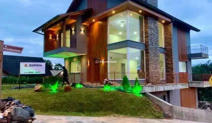 Casa com 5 quartos à venda na Pessegueiros, 200, Vivendas do Arvoredo, Gramado por R$ 3.500.000