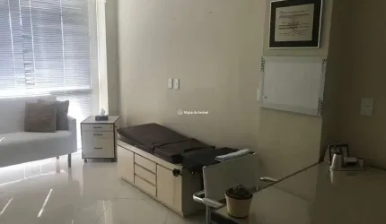 Sala comercial à venda na Madre Verônica, 313, Centro, Gramado por R$ 670.000