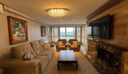 Apartamento com 3 quartos para alugar na Avenida Das Hortênsias, 1377, Centro, Gramado por R$ 9.900