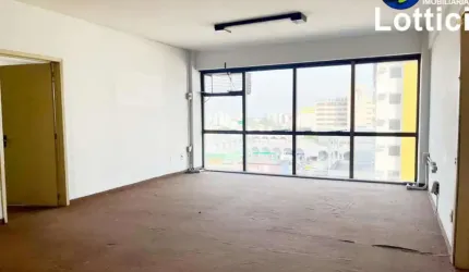 Sala para venda  no Centro de Canoas