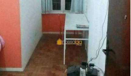 Excelente oportunidade, Apto Vazio na 3ª Quadra, Sala, 2 Qtos + 3º Qto Reversível, Banho, Copa Cozinha, Área.