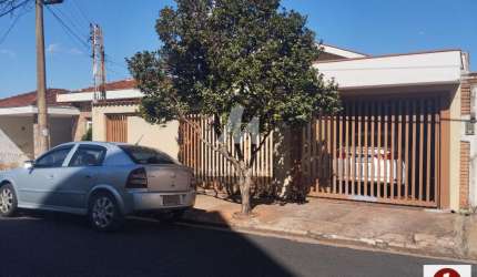 Casa (térrea na rua) 3 dormitórios/suite, cozinha planejada