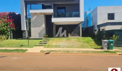 Casa (sobrado em condominio) 4 dormitórios/suite, cozinha planejada, portaria 24hs, lazer, espaço gourmet, salão de festa, salão de jogos, em condomínio fechado