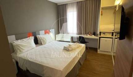Apartamento (flat) 1 dormitórios/suite, cozinha planejada, portaria 24 horas, elevador, em condomínio fechado