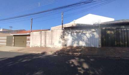 Casa (térrea na rua) 2 dormitórios, cozinha planejada