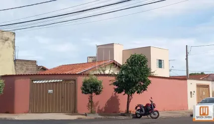 Casa (térrea na rua) 2 dormitórios