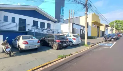 Casa (sobrado na  rua) 3 dormitórios, cozinha planejada