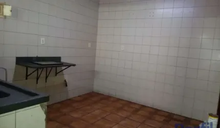 SOBRADO + SALÃO COMERCIAL