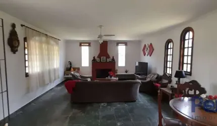 Chácara / sítio com 3 quartos à venda na Chácara Recreio Internacional, Suzano  por R$ 900.000