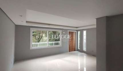Casa 3 dorm. 1 Suíte + 3 vagas 223m² Cavalhada - Porto Alegre