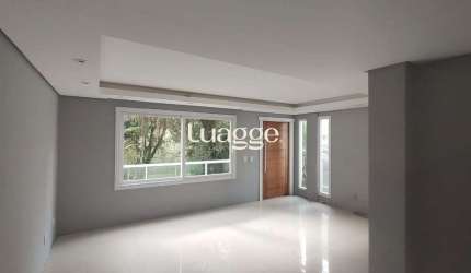 Casa 3 dorm. 1 Suíte + 3 vagas 223m² Cavalhada - Porto Alegre