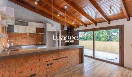 Cobertura de 140m² - 3 dormitórios, 2 banheiros, terraço com churrasqueira e 1 vaga de garagem no Bom Jesus