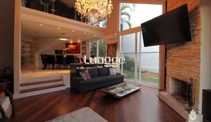 Casa para Venda - 650m², 4 dormitórios, sendo 3 suites, 4 vagas - Chácara das Pedras