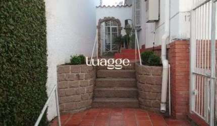 Casa para Venda - 400m², 3 dormitórios, sendo 1 suites, 2 vagas - Glória