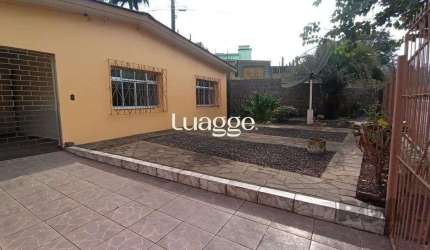 Casa de 2 dormitórios no bairro Campo Novo