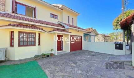 Casa de 3 dormitórios no bairro Cavalhada