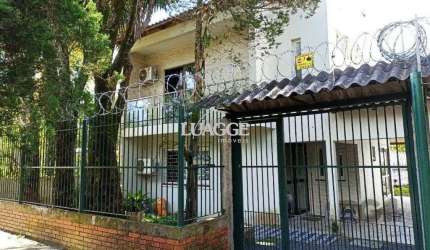 Casa com 3 dormitórios no bairro  Costa e Silva