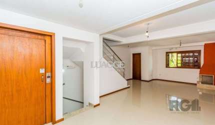 Casa 320m², 3 dormitórios, 3 vagas no bairro Jardim Itu
