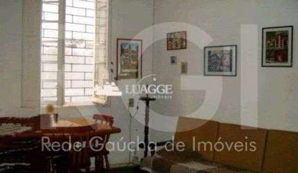 Casa para Venda - 188m², 4 dormitórios, 4 vagas - Menino Deus
