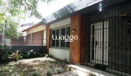 Casa no bairro Jardim Botânico de 3 dormitórios e 2 vagas